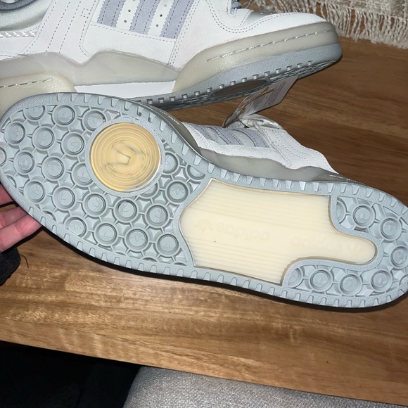 Adidas X Bad Bunny - LAST Forum Low "White" Sneakers - Picture 4 of 9